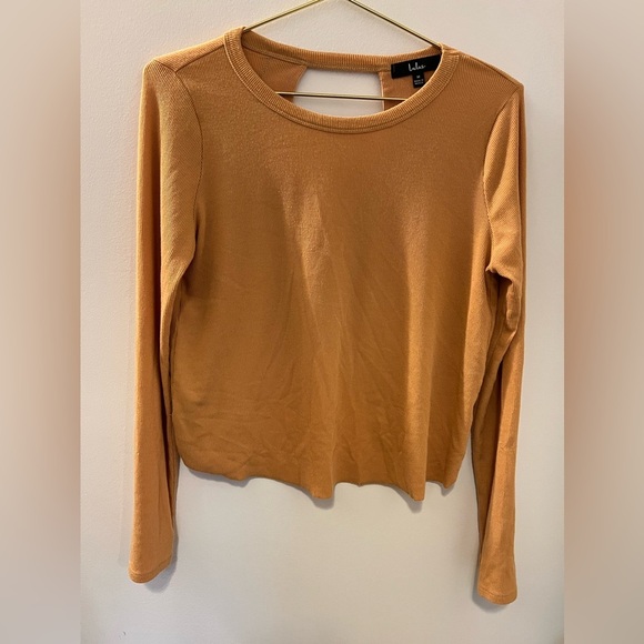 🌿 Lulu’s Long Sleeve Top - Picture 1 of 4